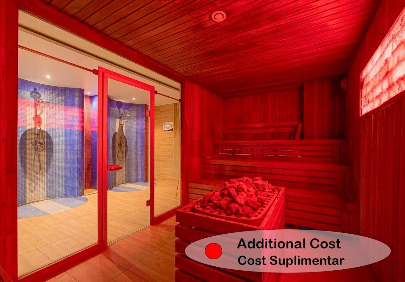 Apartment Yamaluxe - Pink & Gold With Many Facilities